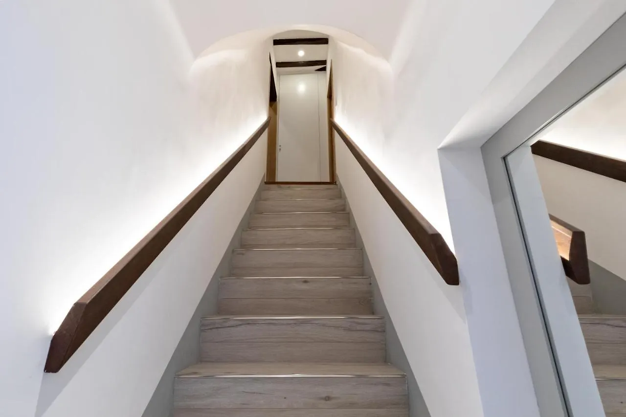 Апартаменты Ciancaleoni Duplex Casa Dell'Artista - Monti Рим Италия