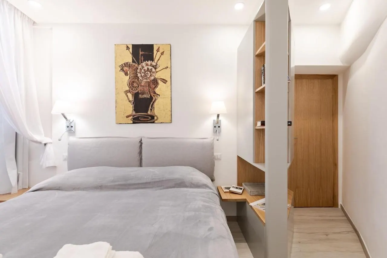 Апартаменты Ciancaleoni Duplex Casa Dell'Artista - Monti Рим