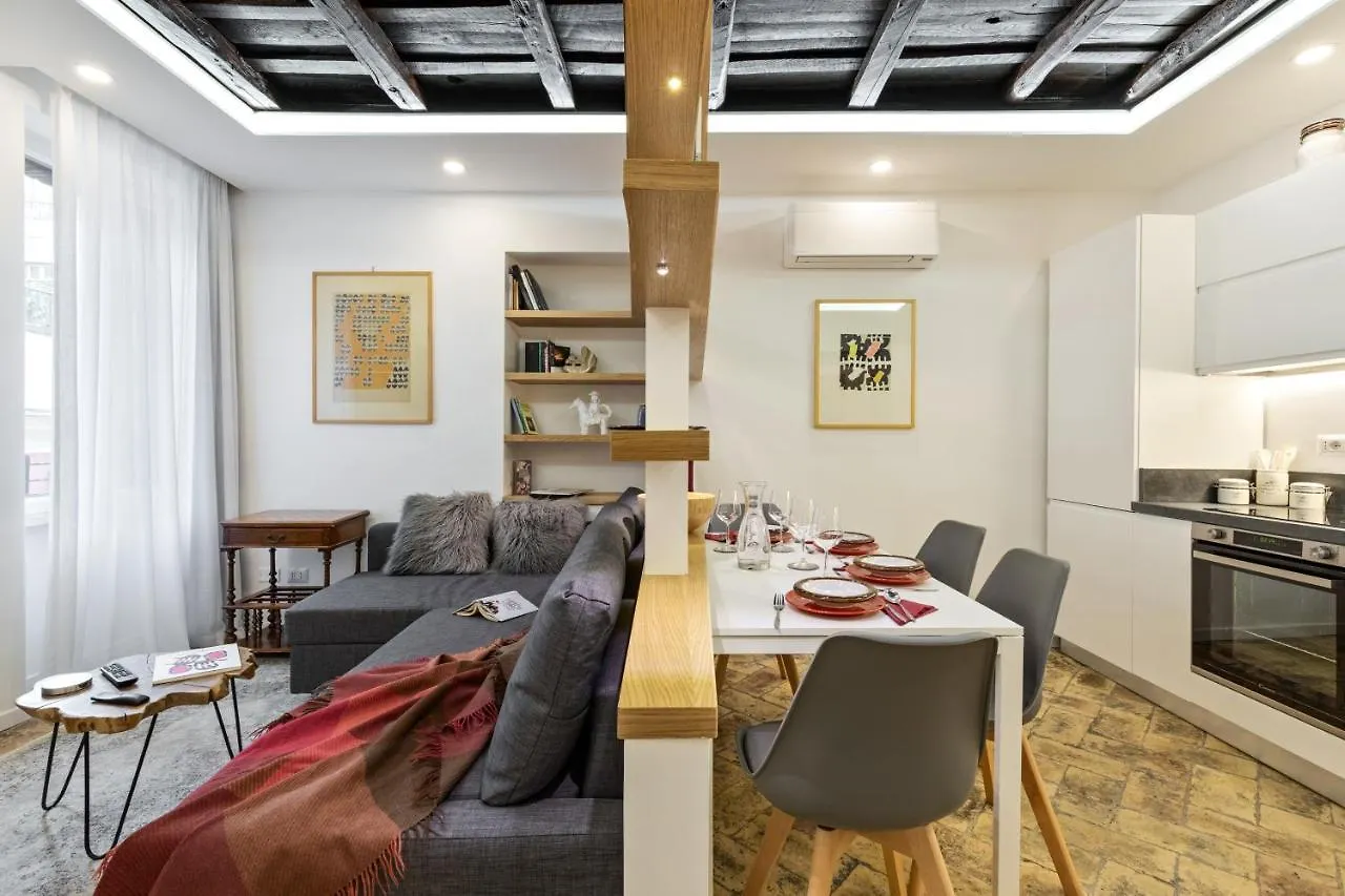 Апартаменты Ciancaleoni Duplex Casa Dell'Artista - Monti Рим 0*,  Италия