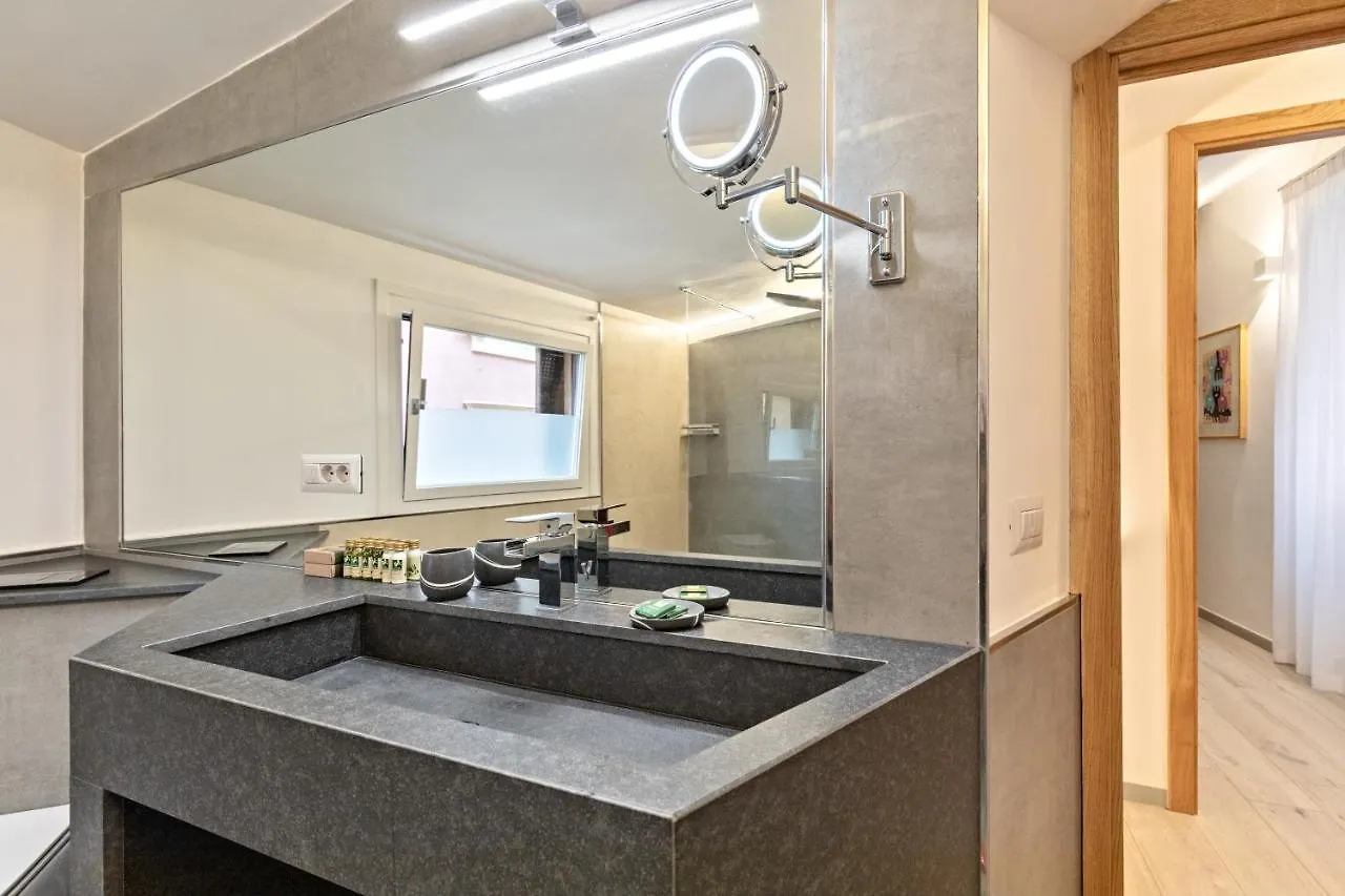 Апартаменты Ciancaleoni Duplex Casa Dell'Artista - Monti Рим